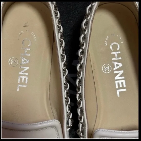 CHANEL Cream Loafers with Silver Chain Detail - Picture 5 of 8